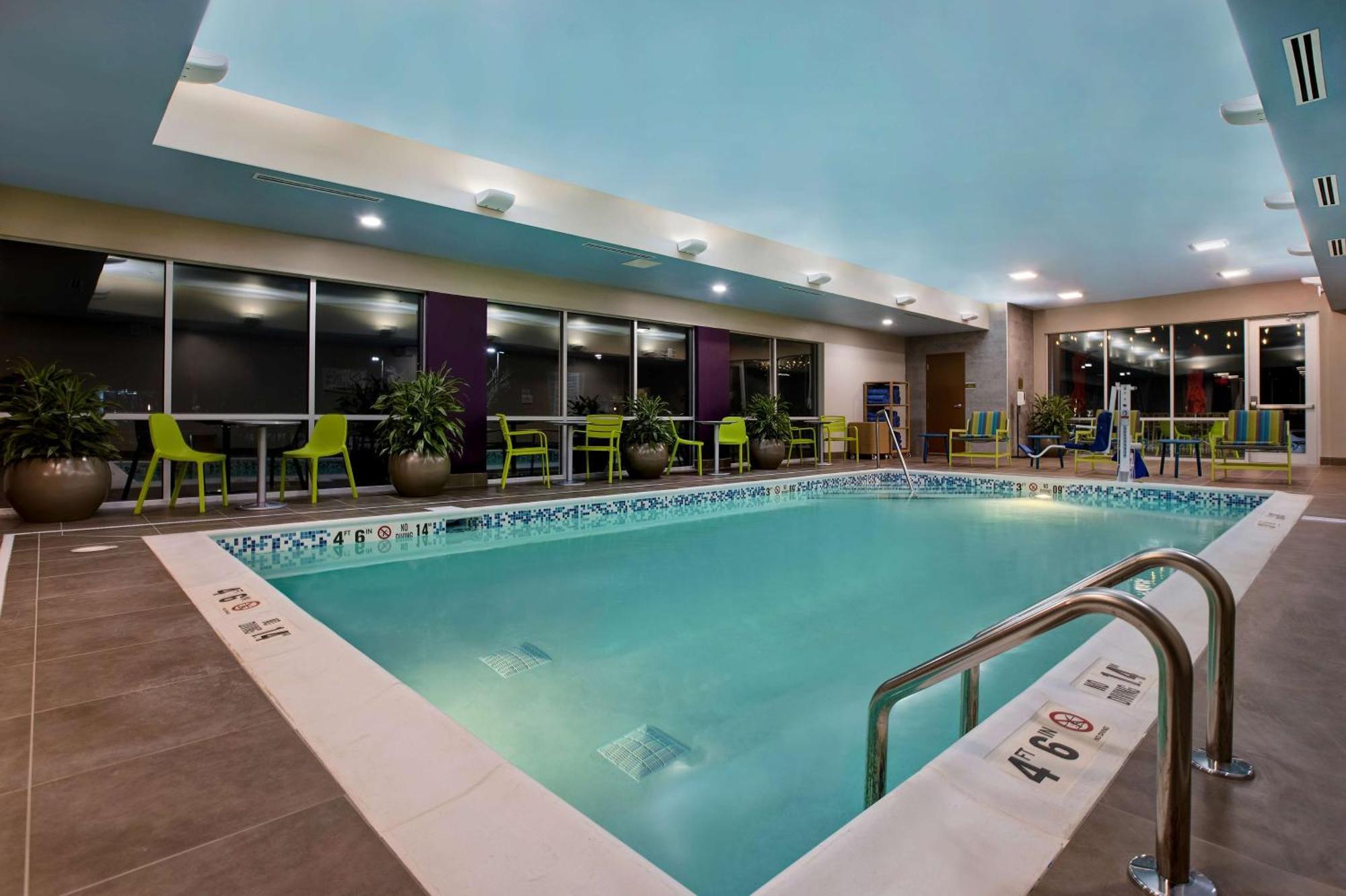 Hotel Home2 By Hilton Hamburg 3*